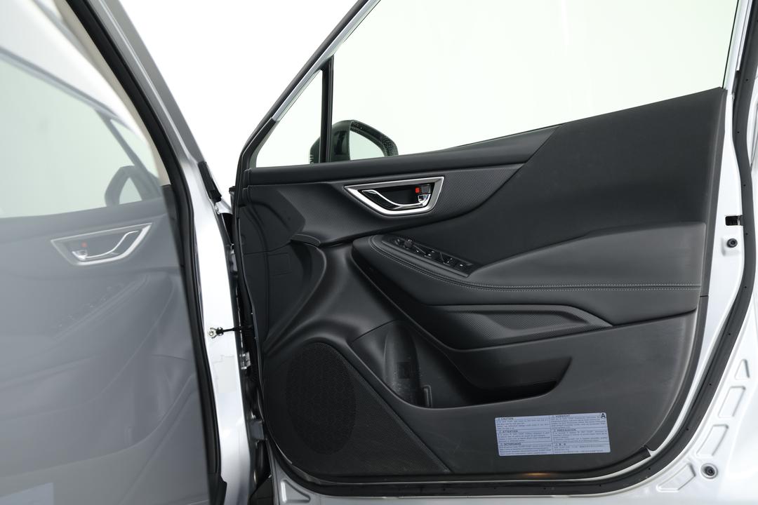 2024 Subaru Forester 2.5i (AWD), Automatic, 49340 km, Speaker View