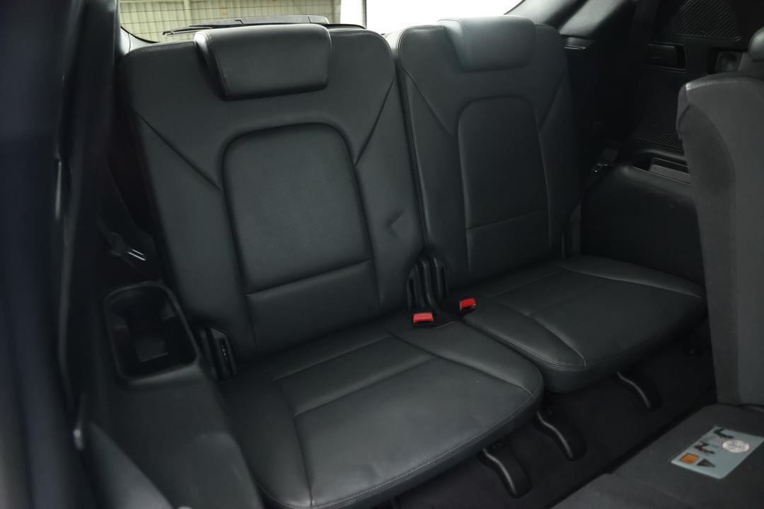 2016 Hyundai Santa Fe Highlander Crdi (4x4), Automatic, 80388 km, Third Row Seats