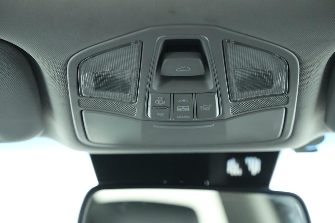 2016 Hyundai Santa Fe Highlander Crdi (4x4), Automatic, 80388 km, On-Roof Controls/Sunglass holder