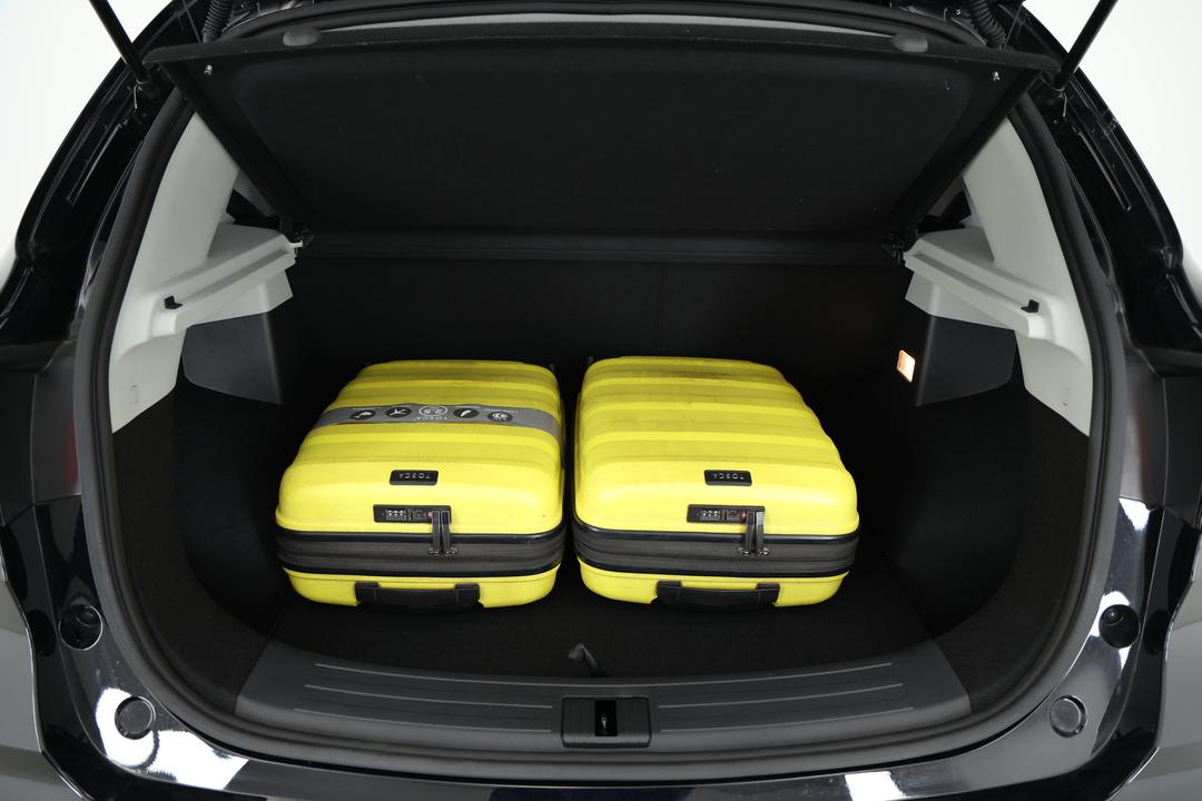2023 MG Zst Core, Automatic, 8000 km, Boot Inside View with Luggage