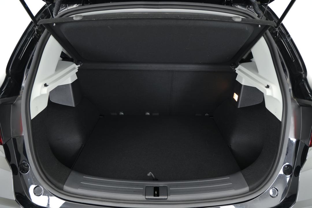2023 MG Zst Core, Automatic, 8000 km, Boot Inside View