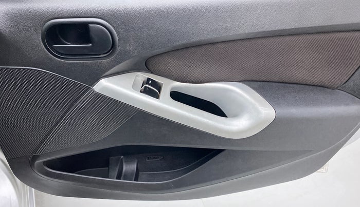 2011 Ford Figo 1.2 ZXI DURATEC, Petrol, Manual, 96,212 km, Driver Side Door Panels Control