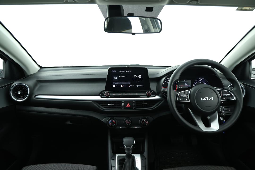 2024 Kia Cerato S, Automatic, 23528 km, Dashboard View