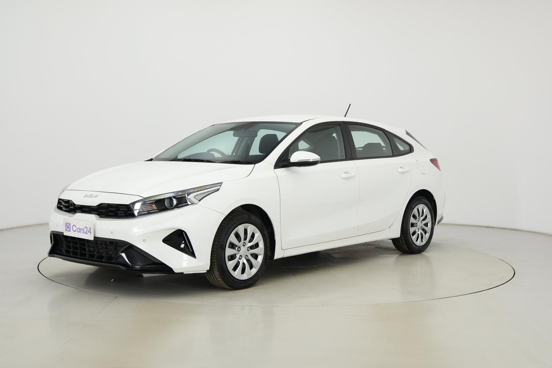 2024 Kia Cerato S, Automatic, 23528 km, Left Front Diagonal (45- Degree) View
