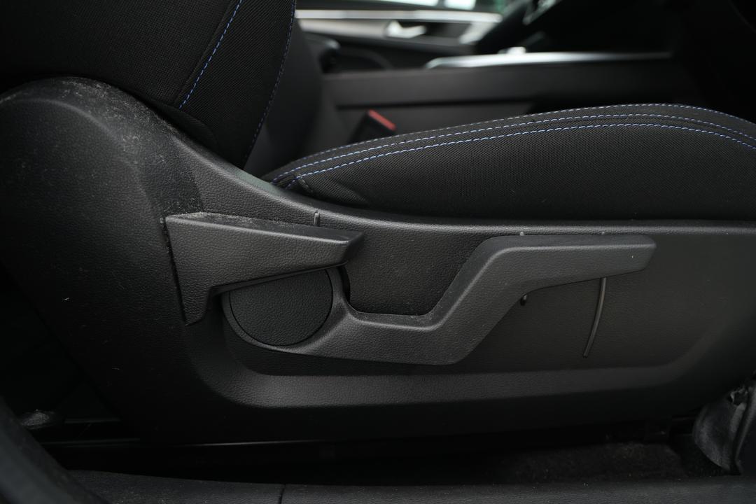2024 GWM Haval Jolion Premium, Automatic, 7603 km, Drivers Side Adjustment Panel
