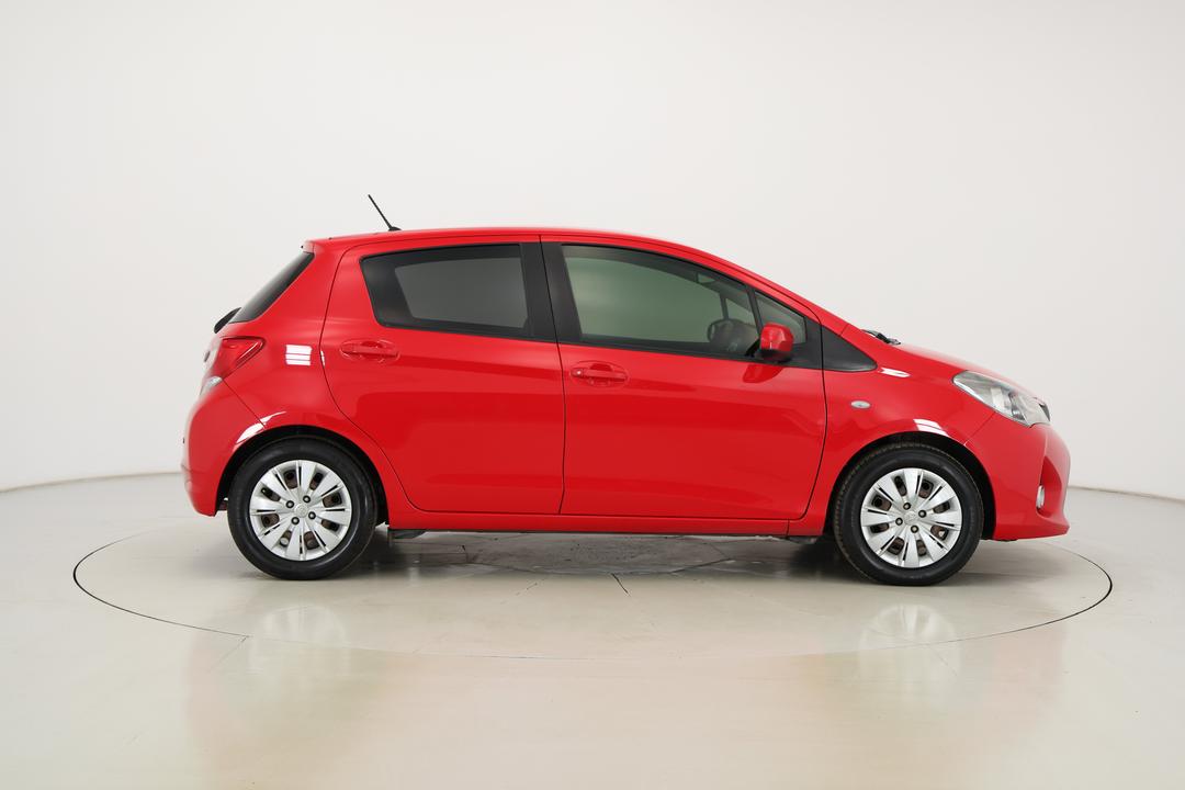 2016 Toyota Yaris Sx, Automatic, 70267 km, Right Side View