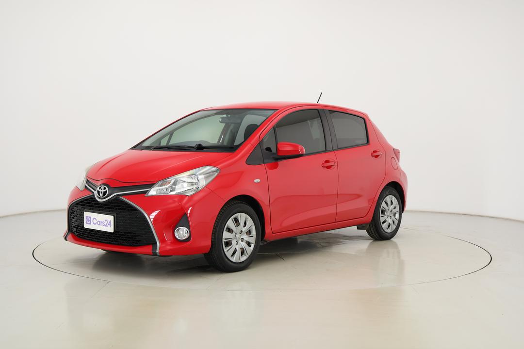 2016 Toyota Yaris Sx, Automatic, 70267 km, Left Front Diagonal (45- Degree) View