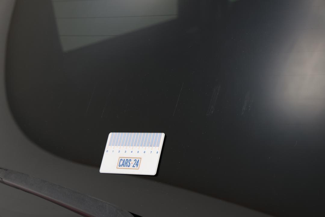 2016 Toyota Yaris Sx, Automatic, 70267 km, Windshield Rear Tinting scratched