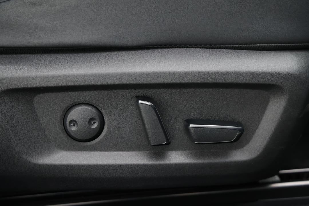 2023 Nissan X-trail St-l (4WD) 7 Seat, Automatic, 34671 km, Drivers Side Adjustment Panel