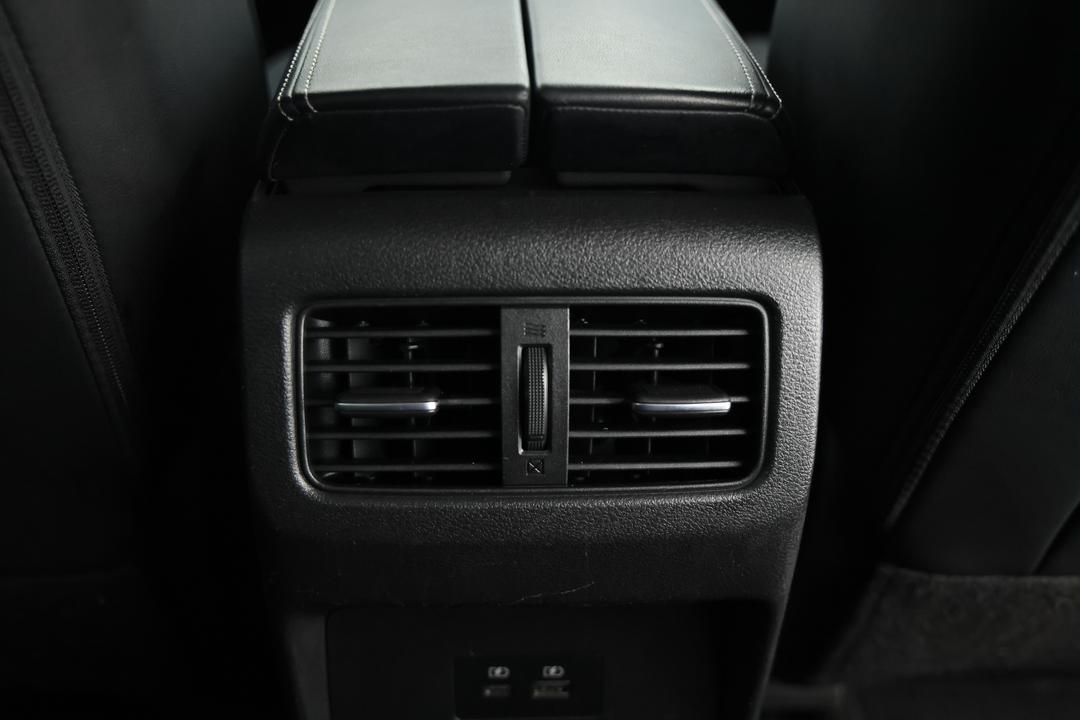 2023 Nissan X-trail St-l (4WD) 7 Seat, Automatic, 34671 km, Rear A/C Vent