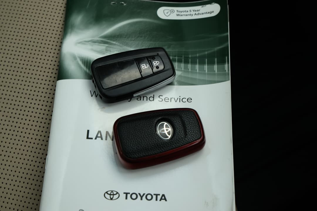 2022 Toyota Landcruiser Prado Vx, Automatic, 74086 km, Key Close-up