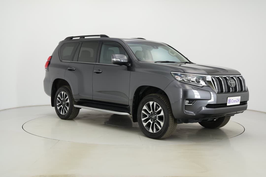 2022 Toyota Landcruiser Prado Vx, Automatic, 74086 km, Right Front Diagonal (45- Degree) View