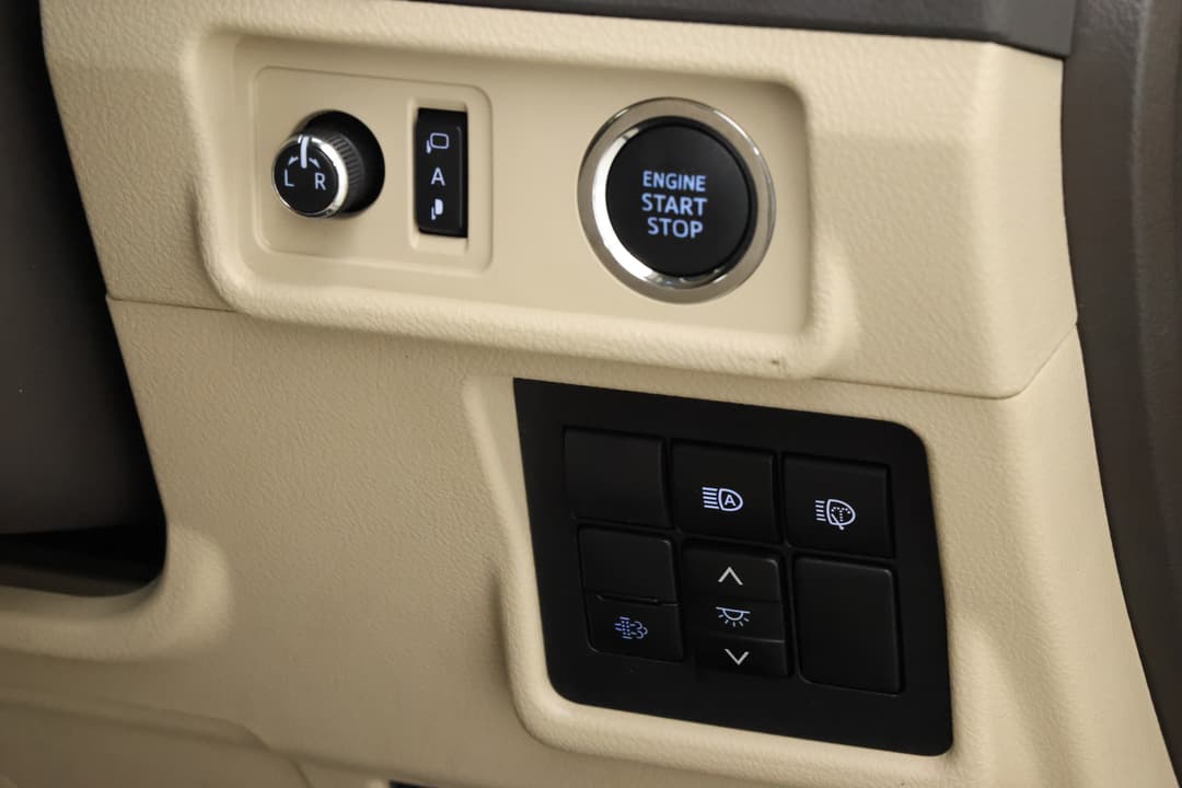 2022 Toyota Landcruiser Prado Vx, Automatic, 74086 km, Utility Switches/Buttons