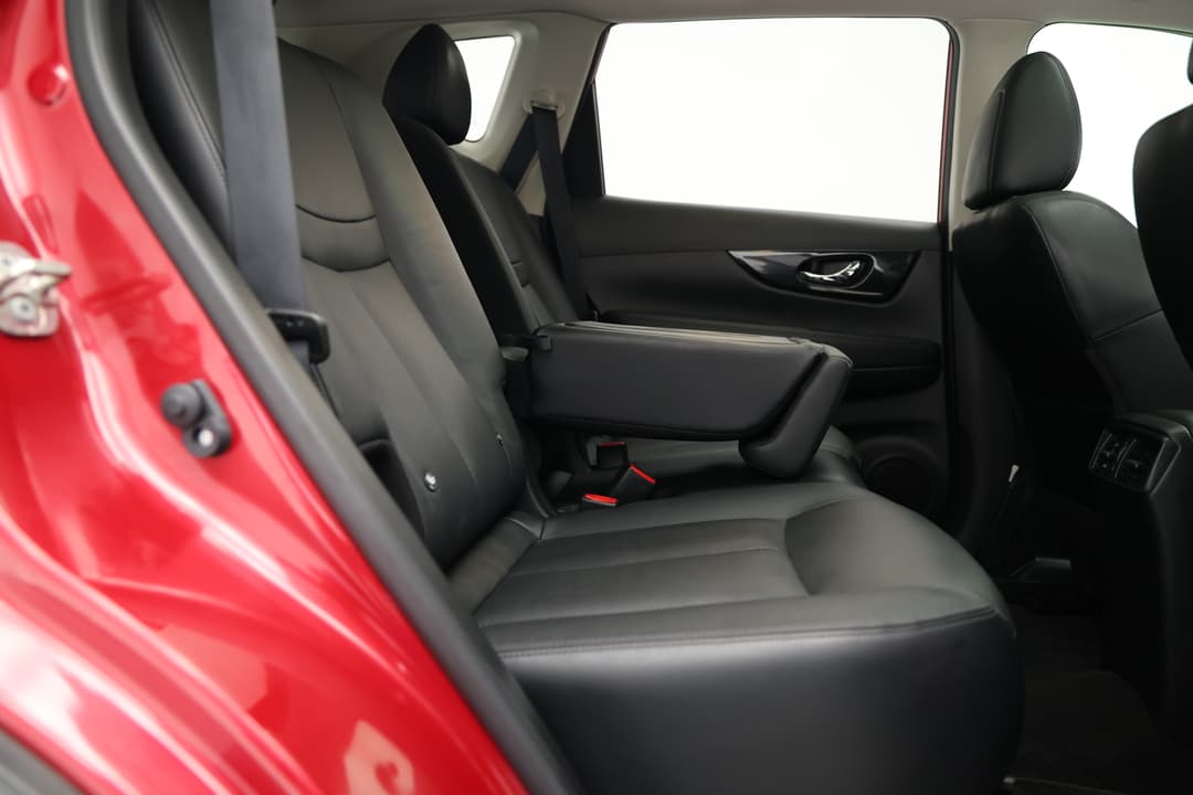 2019 Nissan X-trail Ti (4WD), Automatic, 69952 km, Right Side Rear Door Cabin View
