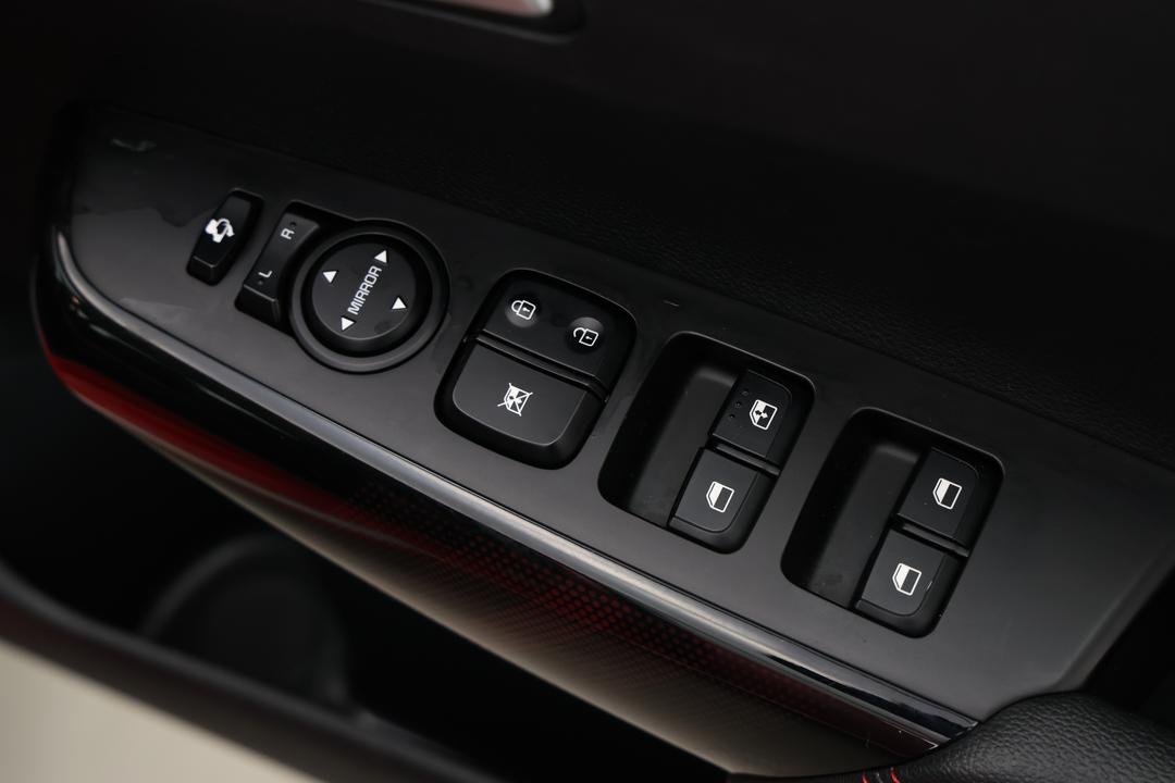 2022 Kia Picanto Gt-line (pe), Automatic, 22280 km, Drivers Side Door Panel Controls