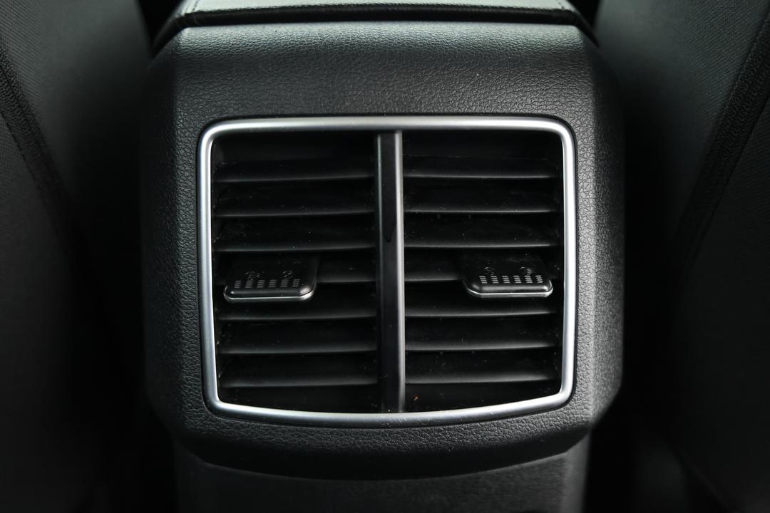 2024 Kia Sportage S (FWD), Automatic, 54697 km, Rear A/C Vent