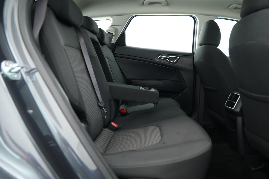 2024 Kia Sportage S (FWD), Automatic, 54697 km, Right Side Rear Door Cabin View