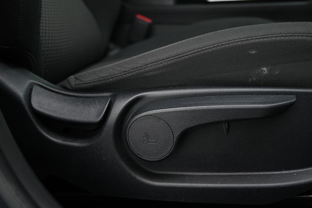 2024 Kia Sportage S (FWD), Automatic, 54697 km, Drivers Side Adjustment Panel