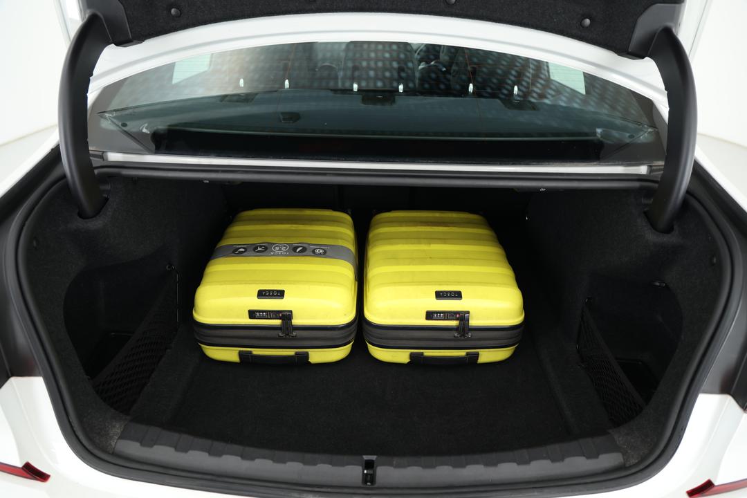 2022 BMW 3 30i M Sport, Automatic, 68408 km, Boot Inside View with Luggage