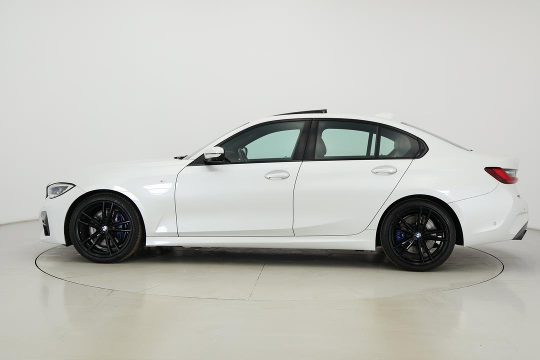 2022 BMW 3 30i M Sport, Automatic, 68408 km, Left Side View