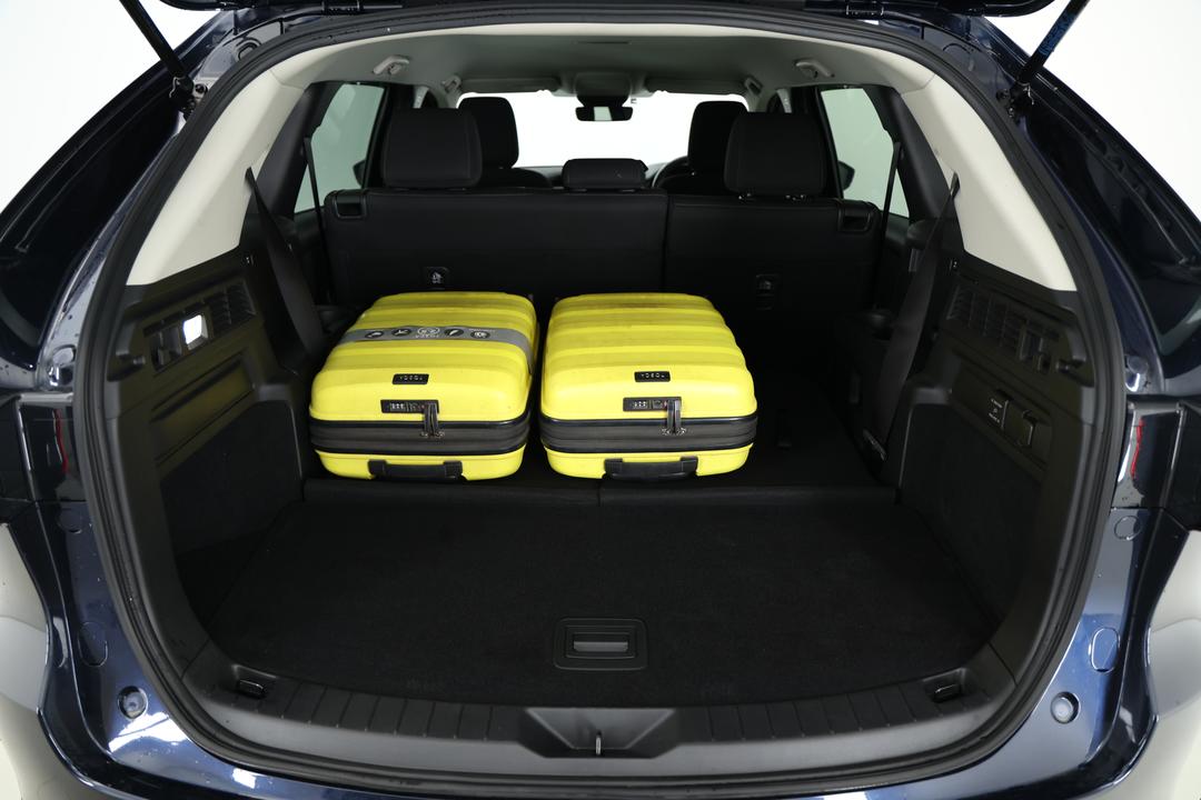 2024 Mazda Cx-80 G40e Pure, Automatic, 10908 km, Boot Inside View with Luggage