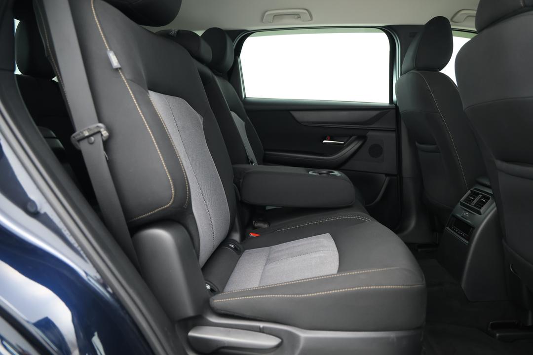 2024 Mazda Cx-80 G40e Pure, Automatic, 10908 km, Right Side Rear Door Cabin View
