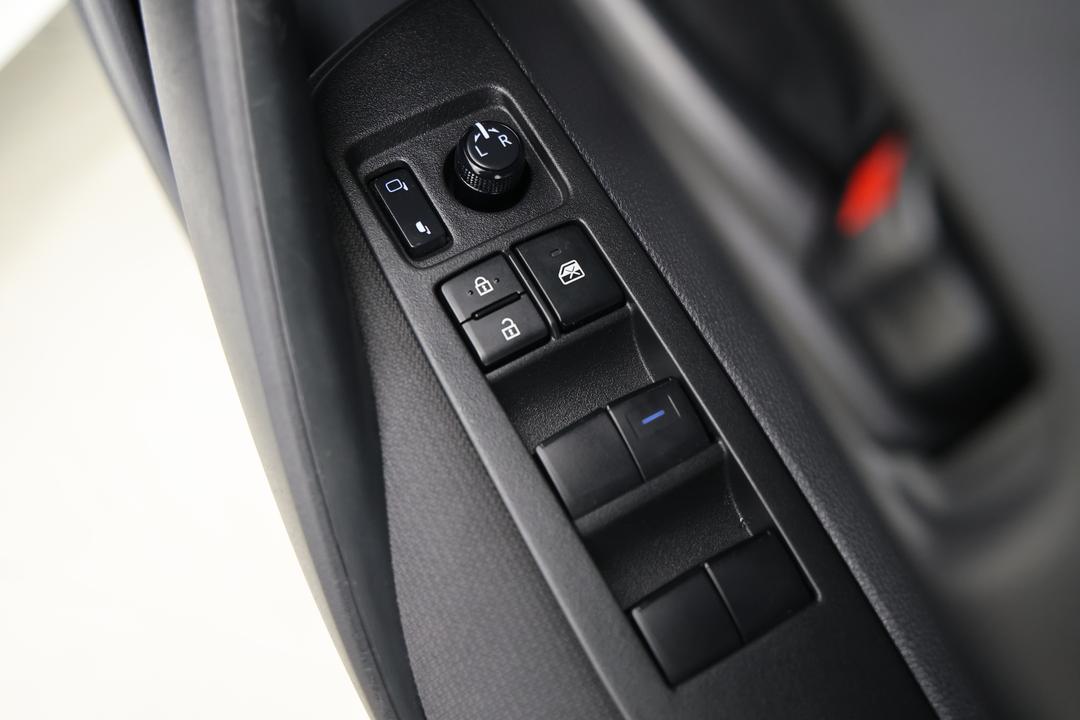 2021 Toyota Corolla Ascent Sport, Automatic, 57152 km, Drivers Side Door Panel Controls