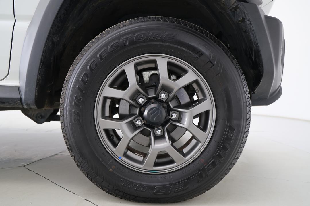 2023 Suzuki Jimny Xl, Automatic, 63038 km, Right Front Wheel