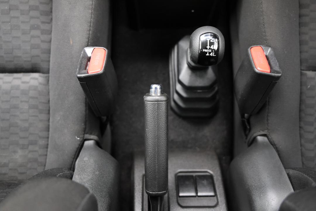 2023 Suzuki Jimny Xl, Automatic, 63038 km, Handbrake