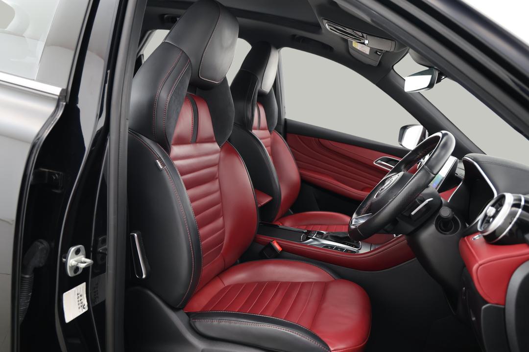 2021 MG HS Essence Anfield Edition, Automatic, 51869 km, Right Side Front Door Cabin View