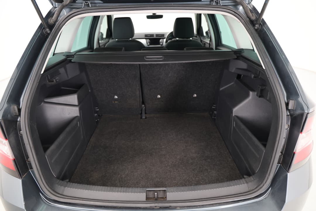 2018 SKODA Fabia 81 Tsi, Automatic, 108059 km, Boot Inside View