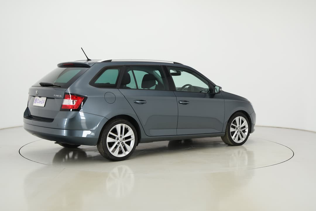 2018 SKODA Fabia 81 Tsi, Automatic, 108059 km, Right Back Diagonal (45- Degree) View