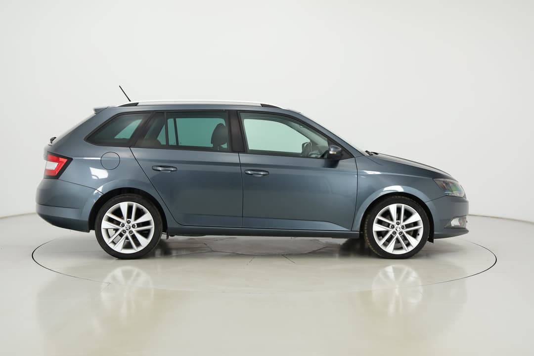 2018 SKODA Fabia 81 Tsi, Automatic, 108059 km, Right Side View