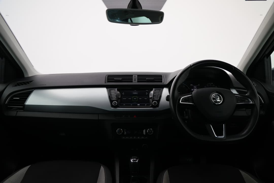 2018 SKODA Fabia 81 Tsi, Automatic, 108059 km, Dashboard View
