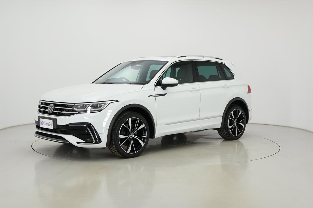 2021 Volkswagen Tiguan 162tsi R-line, Automatic, 58802 km, Left Front Diagonal (45- Degree) View