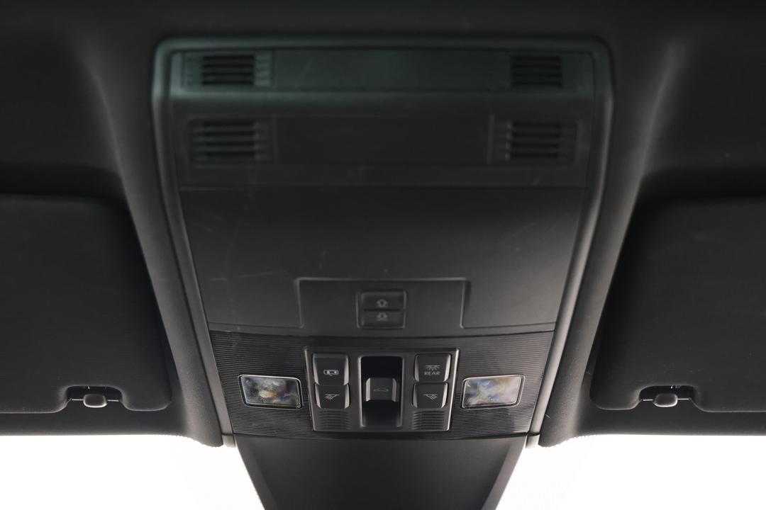 2021 Volkswagen Tiguan 162tsi R-line, Automatic, 58802 km, On-Roof Controls/Sunglass holder
