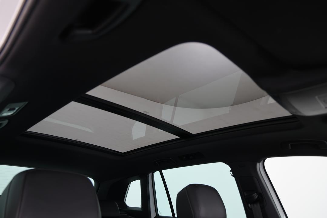 2021 Volkswagen Tiguan 162tsi R-line, Automatic, 58802 km, Interior Sunroof/Moonroof