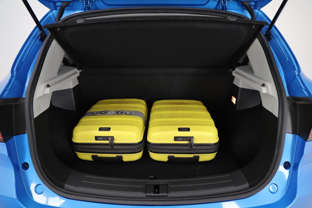 2022 MG ZS Excite, Automatic, 21807 km, Boot Inside View with Luggage