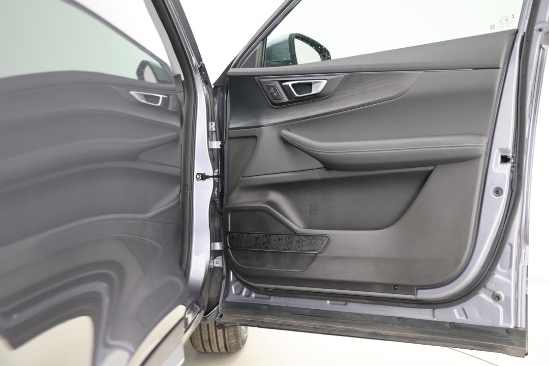 2025 Chery Tiggo 4 Pro Ultimate, Automatic, 13361 km, Speaker View