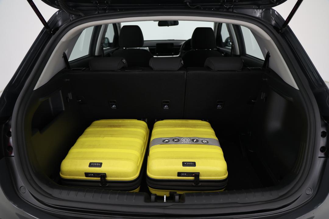 2022 Kia Stonic Sport, Automatic, 68308 km, Boot Inside View with Luggage
