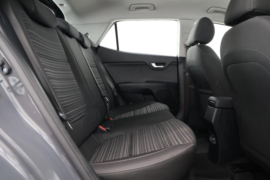 2022 Kia Stonic Sport, Automatic, 68308 km, Right Side Rear Door Cabin View