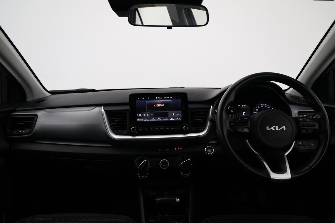 2022 Kia Stonic Sport, Automatic, 68308 km, Dashboard View