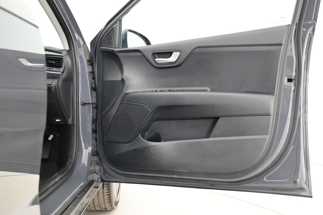 2022 Kia Stonic Sport, Automatic, 68308 km, Speaker View