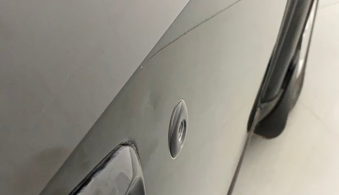 2018 Mahindra XUV500 W7 AT, Diesel, Automatic, 44,384 km, Driver-side door - Slightly dented