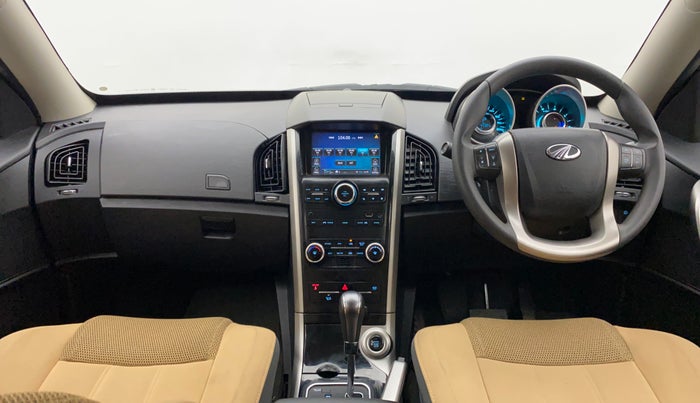 2018 Mahindra XUV500 W7 AT, Diesel, Automatic, 44,384 km, Dashboard