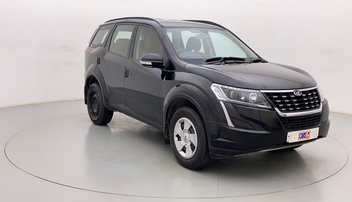 2018 Mahindra XUV500 W7 AT, Diesel, Automatic, 44,384 km, Right Front Diagonal