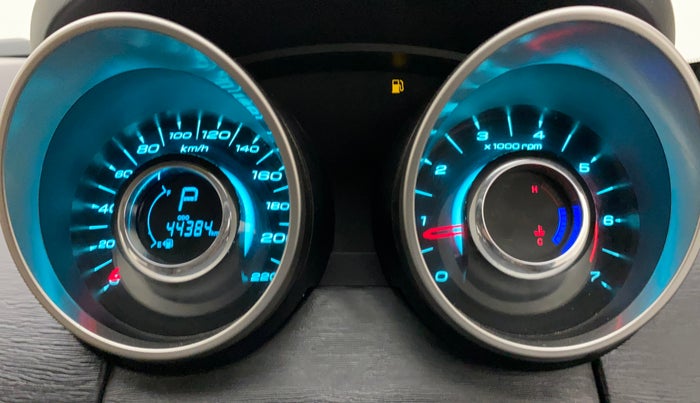 2018 Mahindra XUV500 W7 AT, Diesel, Automatic, 44,384 km, Odometer Image