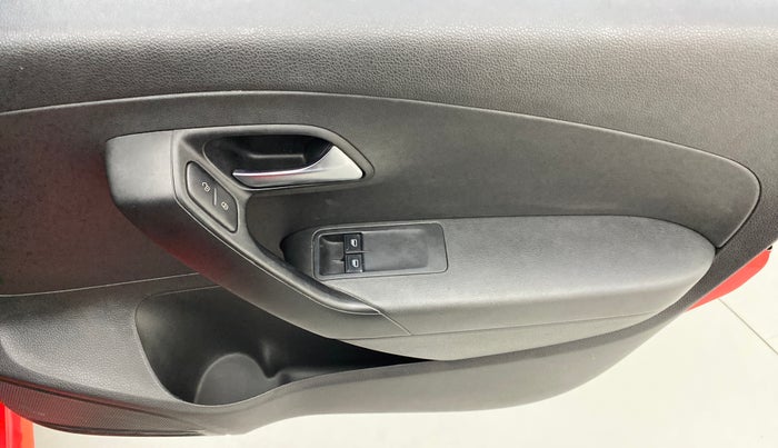 2018 Volkswagen Polo Trendline 1.0 L Petrol, Petrol, Manual, 35,882 km, Driver Side Door Panels Control