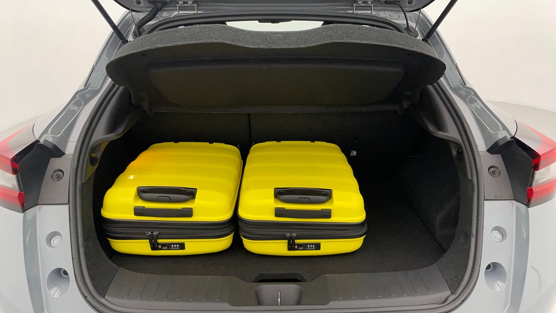 2023 Nissan Juke St-l, Automatic, 13311 km, Boot Inside View with Luggage