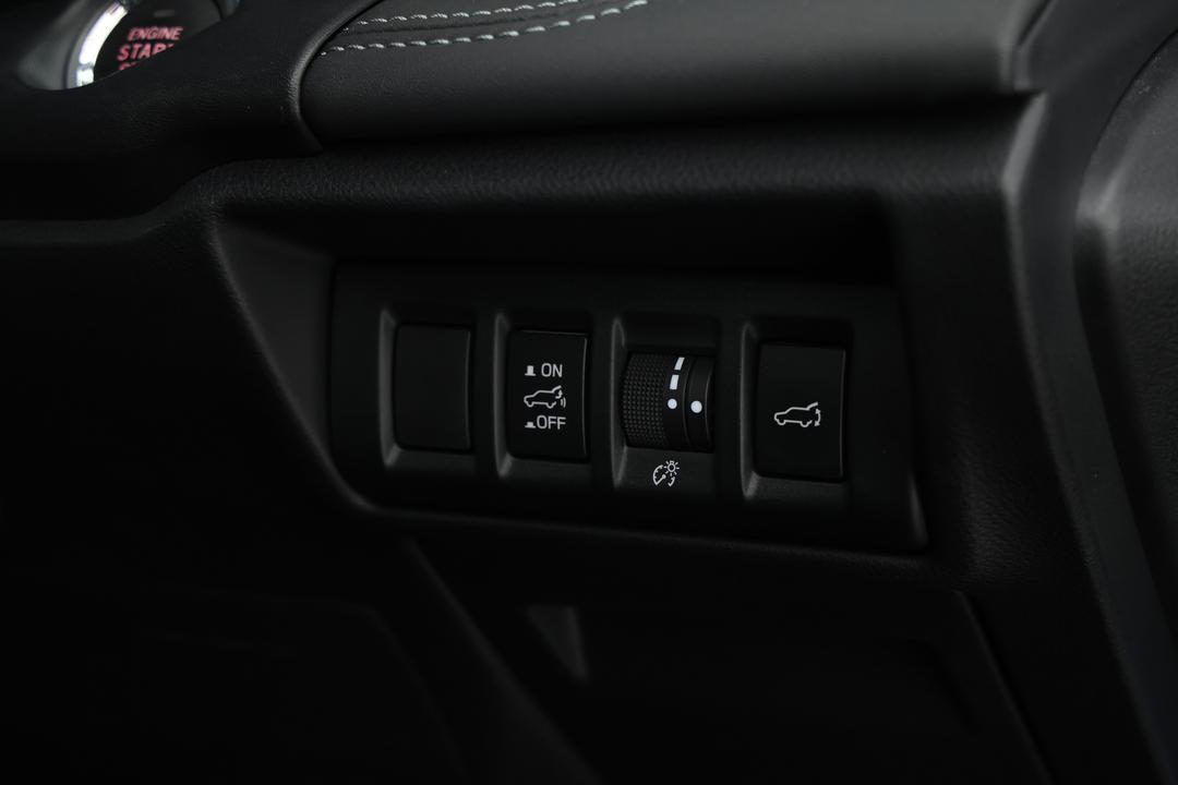 2022 Subaru Outback AWD Touring, Automatic, 52045 km, Utility Switches/Buttons